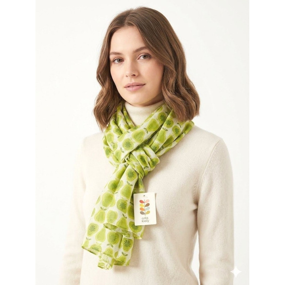 Orla Kiely x Uniqlo Green Pear Print Scarf Lightweight Fruit Motif NWT